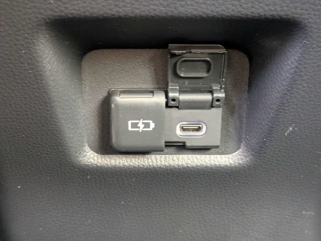 Used 2025 Toyota RAV4 XLE w/ Convenience Package FWD image 15