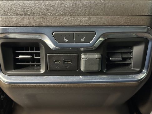 Used 2022 GMC Sierra 2500 Denali w/ Denali Ultimate Package image 19