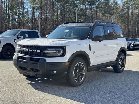 New 2025 Ford Bronco Sport Outer Banks w/ Outer Banks Tech Package+ image 23