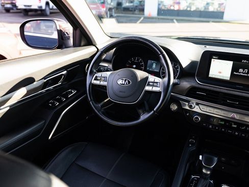 Used 2021 Kia Telluride EX w/ EX Premium Package image 9