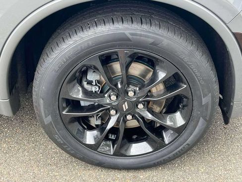 Used 2022 Dodge Durango R/T w/ Blacktop Package AWD/4WD image 8