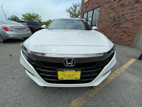 Used 2019 Honda Accord Sport image 8