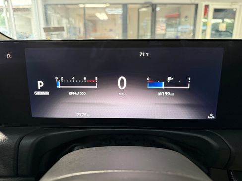 Used 2026 Nissan Sentra SR w/ Floor Mat Package FWD image 13
