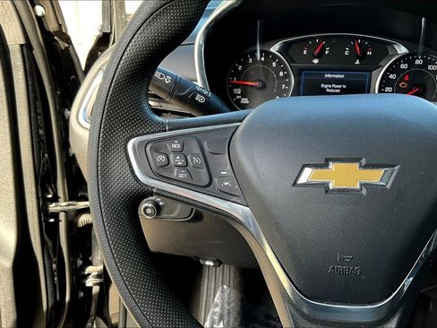 Used 2023 Chevrolet Equinox LT FWD image 10