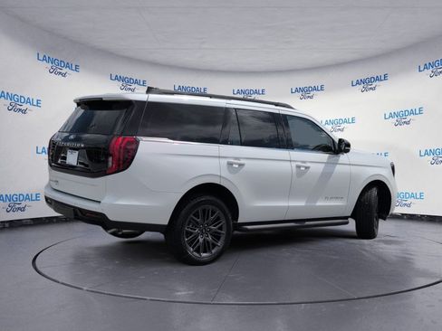 New 2027 Ford Expedition Platinum RWD image 4
