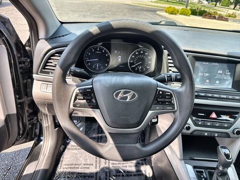 Used 2018 Hyundai Elantra SEL w/ Cargo Package FWD image 11