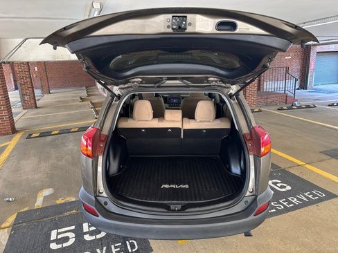 Used 2013 Toyota RAV4 LE AWD/4WD image 30