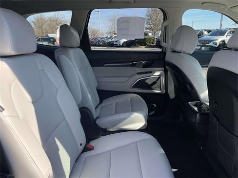 New 2025 Kia Telluride S image 22
