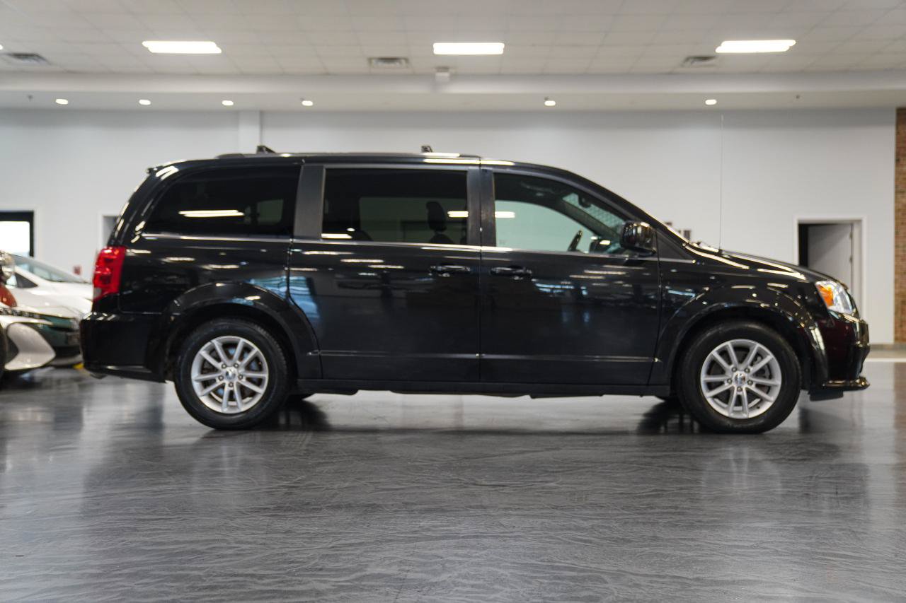 Used 2019 Dodge Grand Caravan SXT FWD image 10
