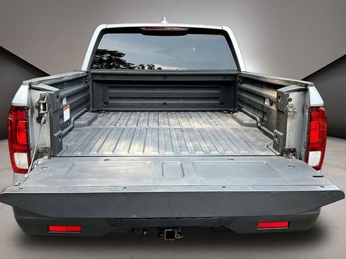 Used 2017 Honda Ridgeline RTL image 7