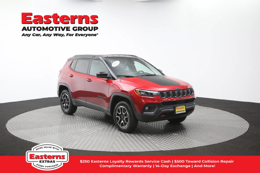Used 2025 Jeep Compass Trailhawk AWD/4WD image 51