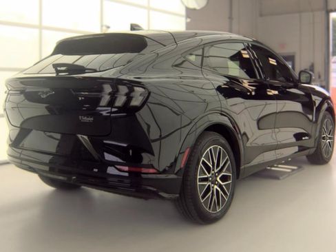 Used 2024 Ford Mustang Mach-E Premium AWD/4WD image 3