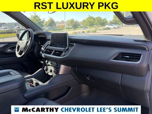 Used 2024 Chevrolet Suburban RST w/ Luxury Package AWD/4WD image 30
