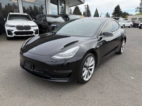 Used 2018 Tesla Model 3 Long Range RWD image 1
