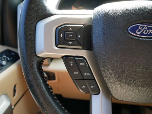 Certified 2019 Ford F250 Lariat RWD image 21