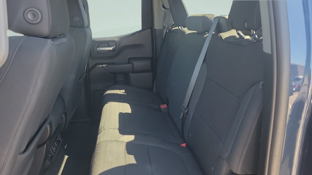 Used 2022 Chevrolet Silverado 1500 LT AWD/4WD image 10