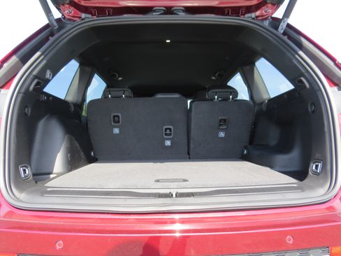 New 2026 Jeep Grand Cherokee Altitude RWD image 12