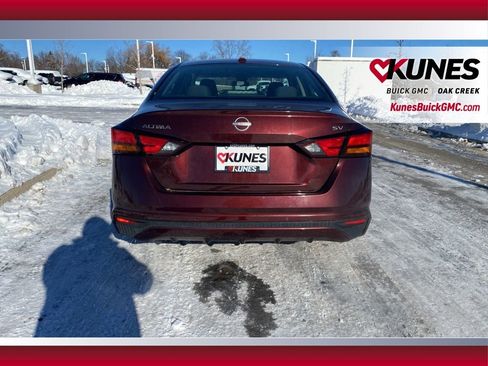 Used 2023 Nissan Altima 2.5 SV image 5