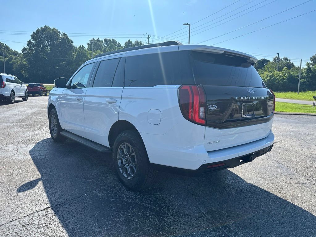 New 2026 Ford Expedition Active RWD image 5