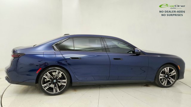 Used 2023 BMW 760i xDrive AWD/4WD image 6