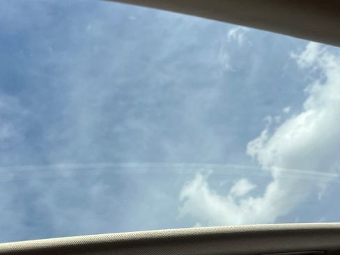 Used 2020 Subaru Outback Premium w/ Tech Package 1 image 16