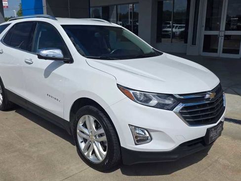 Used 2020 Chevrolet Equinox Premier image 8