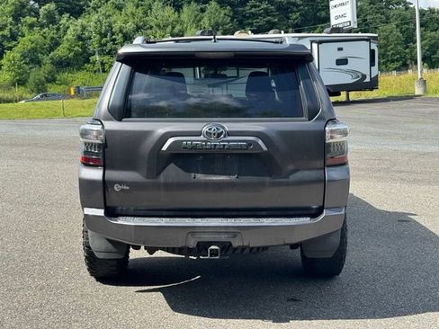 Used 2016 Toyota 4Runner SR5 AWD/4WD image 6