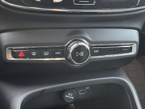 Used 2023 Volvo XC40 Recharge Ultimate w/ Protection Package Premier AWD/4WD image 19