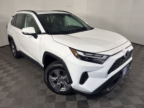 Used 2023 Toyota RAV4 XLE w/ Convenience Package AWD/4WD image 2