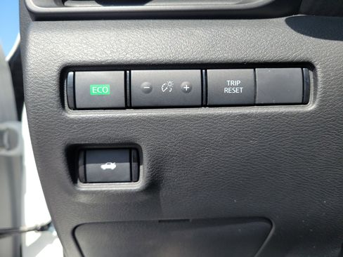 Certified 2025 Nissan Sentra S FWD image 22