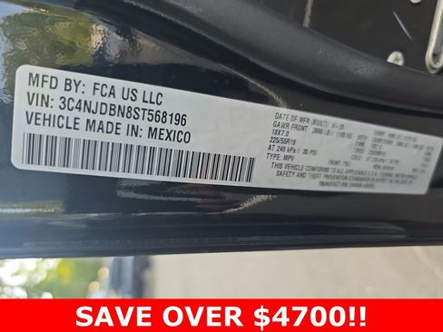 New 2025 Jeep Compass Latitude w/ Sun & Sound Group image 36