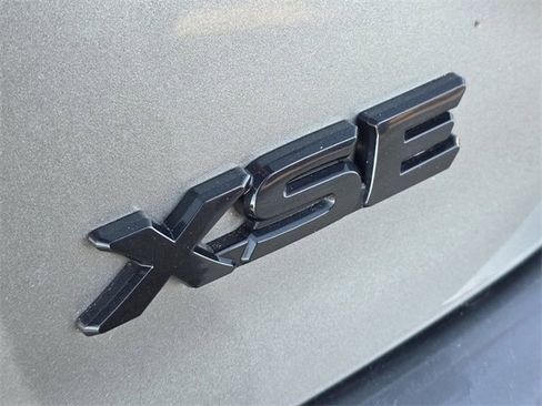 Used 2025 Toyota Camry XSE image 7