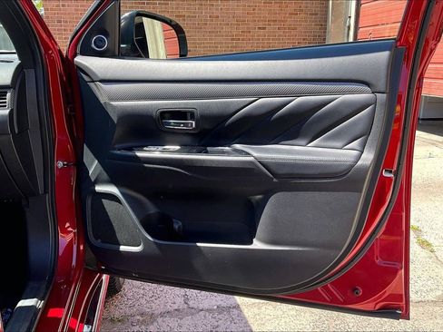 Used 2020 Mitsubishi Outlander GT AWD/4WD image 23