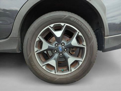 Used 2019 Subaru Crosstrek 2.0i Premium AWD/4WD image 13