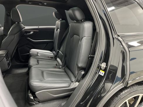 Used 2022 Audi Q7 3.0T Prestige w/ Prestige Package image 30