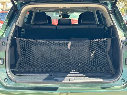 Used 2023 Toyota Highlander XLE image 15