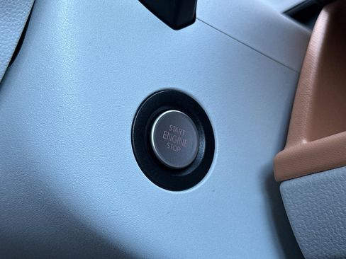 New 2025 Volkswagen ID. Buzz Pro S Plus image 22