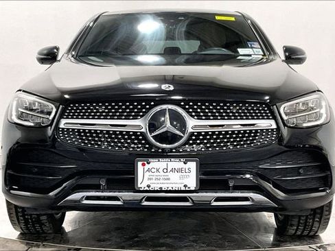 Used 2023 Mercedes-Benz GLC 300 4MATIC Coupe image 3