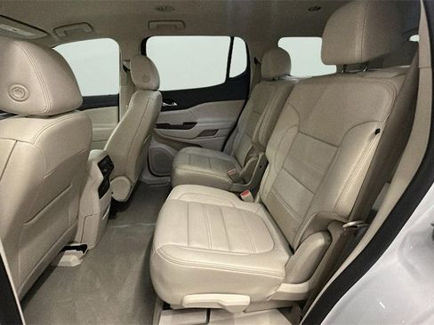 Used 2023 GMC Acadia Denali image 14