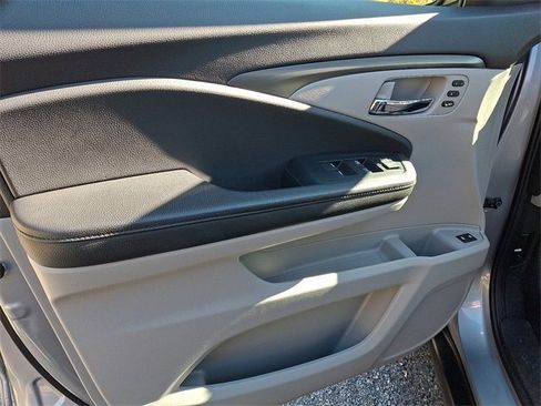 Used 2022 Honda Pilot Special Edition image 13