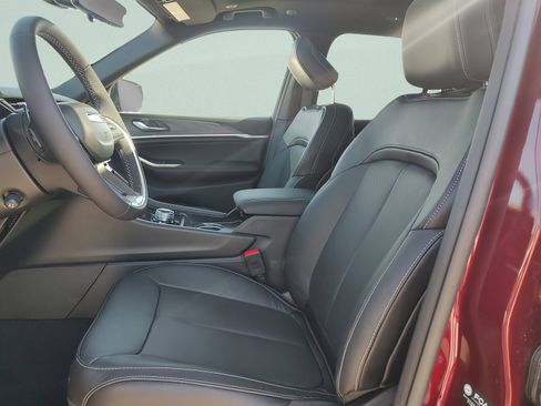 New 2026 Jeep Grand Cherokee Limited Reserve image 28