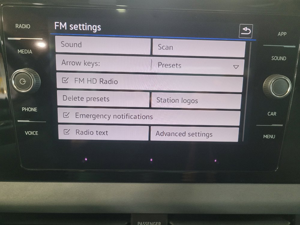 Used 2025 Volkswagen Jetta SE FWD image 25