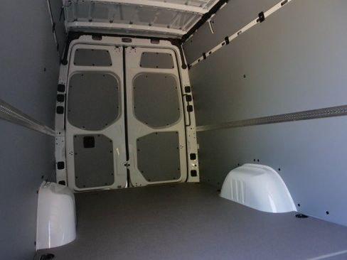 Used 2025 Mercedes-Benz Sprinter 2500 image 26