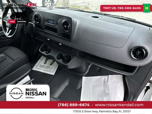 Used 2023 Mercedes-Benz Sprinter 3500 image 36