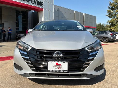 Used 2025 Nissan Versa SV w/ Trunk Package FWD image 3