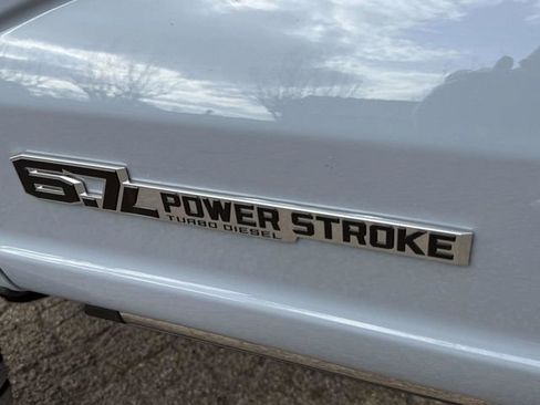 New 2026 Ford F250 Platinum w/ FX4 Off-Road Package image 29