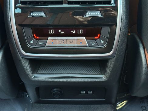Used 2025 BMW X5 M60i AWD/4WD image 41