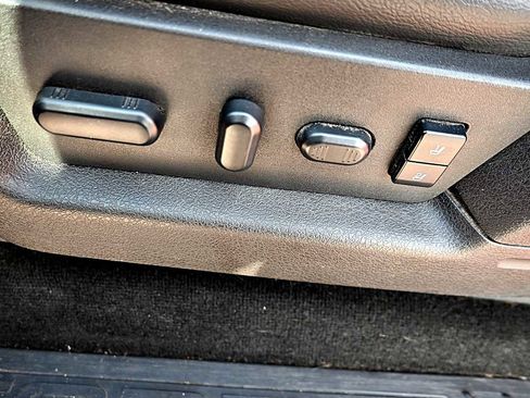 Used 2014 Ford F150 FX4 w/ Equipment Group 402A Luxury image 16