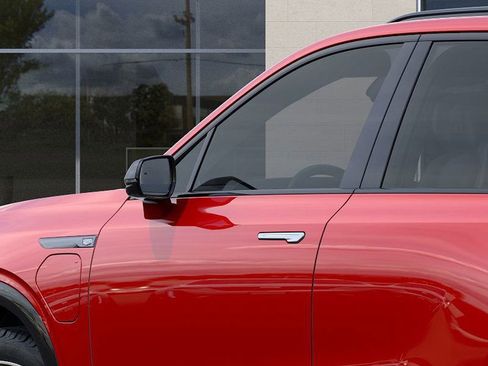 New 2026 Cadillac Vistiq Sport image 12