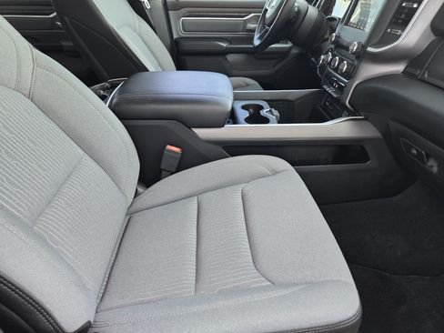 Used 2019 RAM 1500 Big Horn AWD/4WD image 15